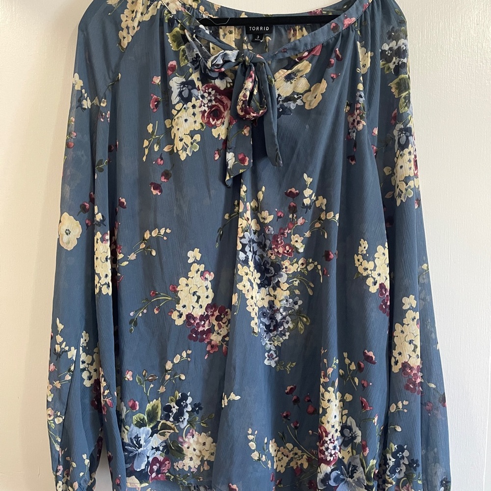 torrid Dusty Blue Floral Tie-Front Blouse